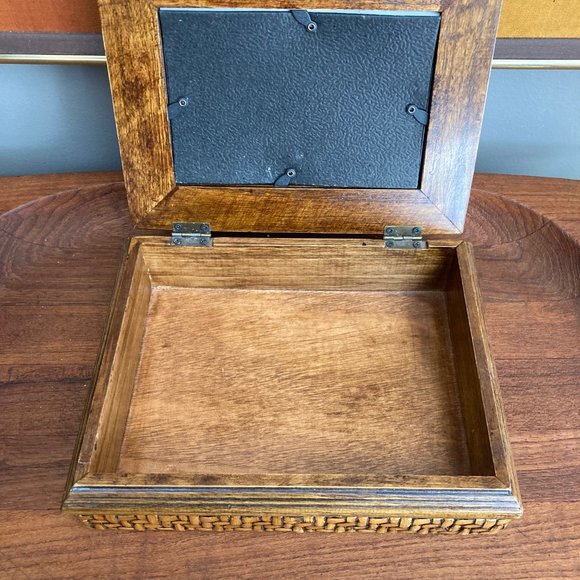 Wood box - Picture 1 of 7